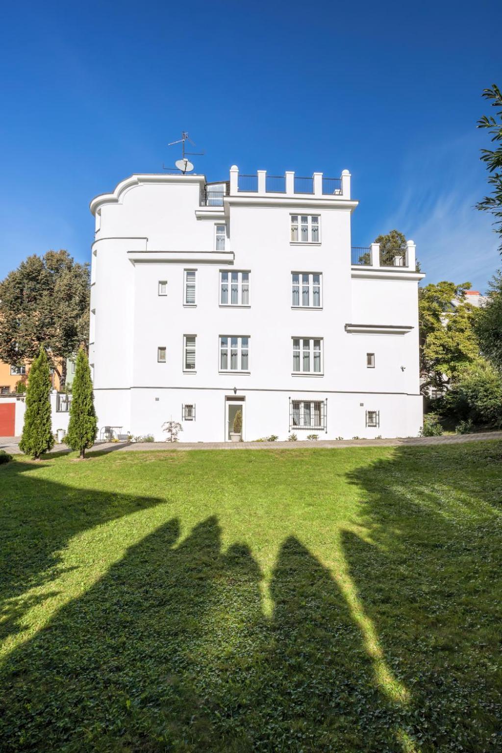 Apartments Villa Whitehouse Ostrava Extérieur photo