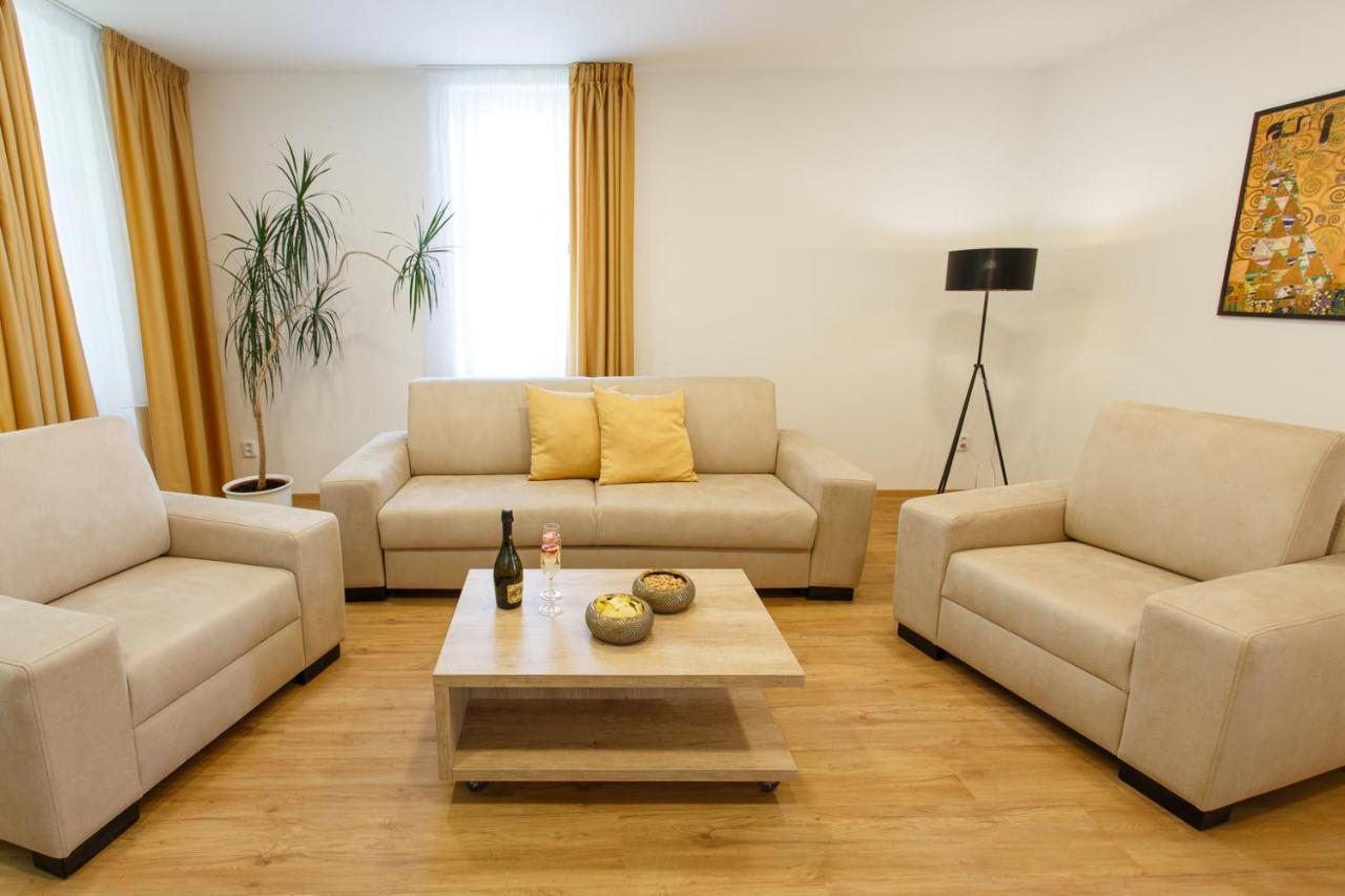 Apartments Villa Whitehouse Ostrava Extérieur photo