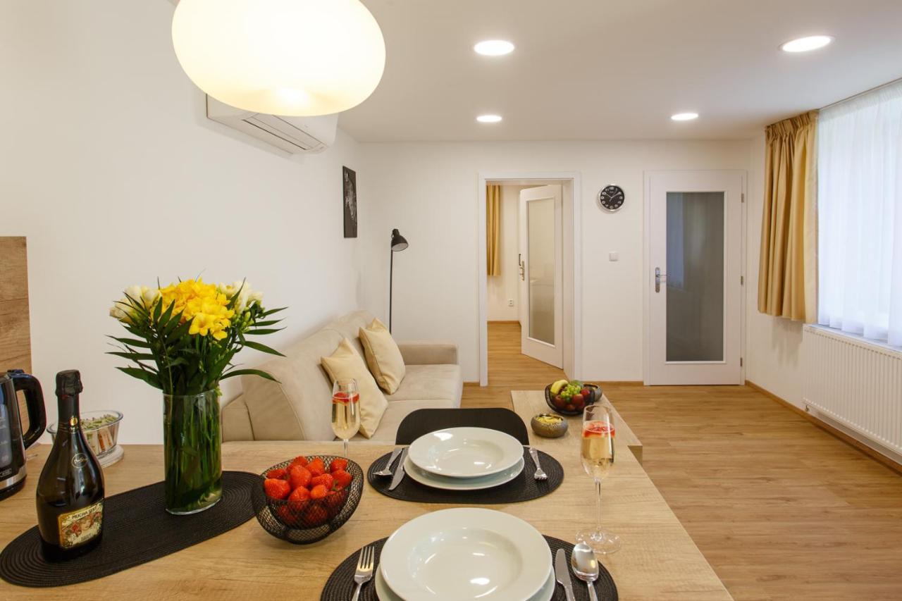 Apartments Villa Whitehouse Ostrava Extérieur photo